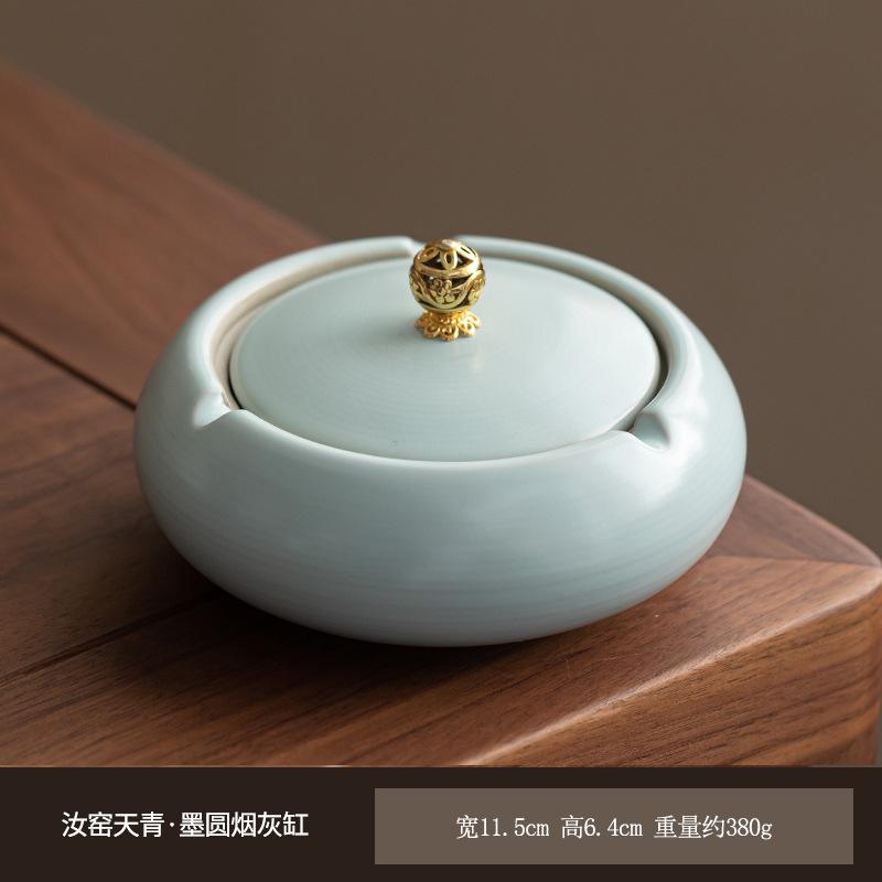 Round Ashtray with Lid Ceramic Wind-proof Fly Ash Ashtray Household Living Room Luxury Creative Decorative Accessories Ashtray
