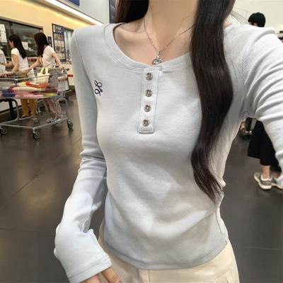 Soft Wind-blown Embroidered Button Long-sleeved T-shirt for Women In Early Autumn, New Style, Base Layer Top with Pleated Waist Design.