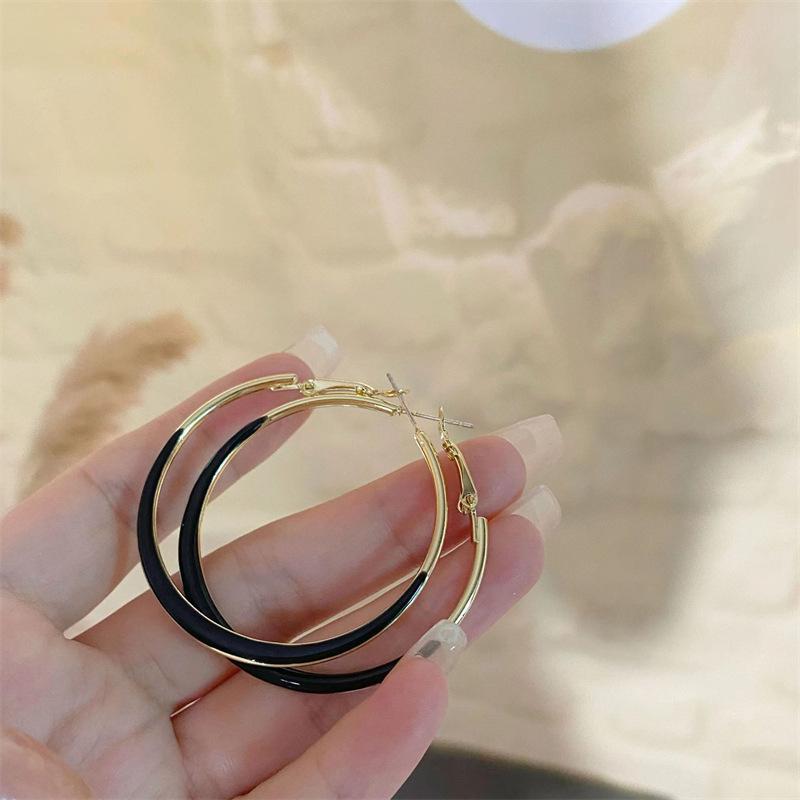 European and American Fashion High-end Atmospheric Earrings Trendy Cool Earrings Versatile Personalized Party Big Earrings Exquisite Commuter Earrings