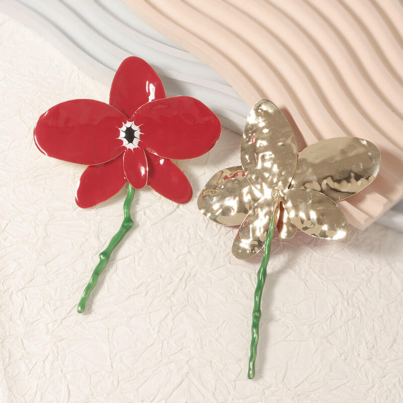 Exaggerated Red Metal Large Flower Drop Earrings for Women Ladies Europe and America Oil-Drop Enamel Petal Earrings Jewelry Gift