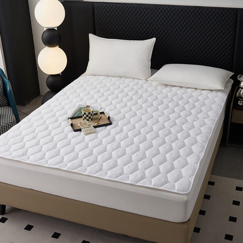 Waterproof Quilted Mattress Protector - Non-slip, Dustproof, Urine Barrier Bed Cover