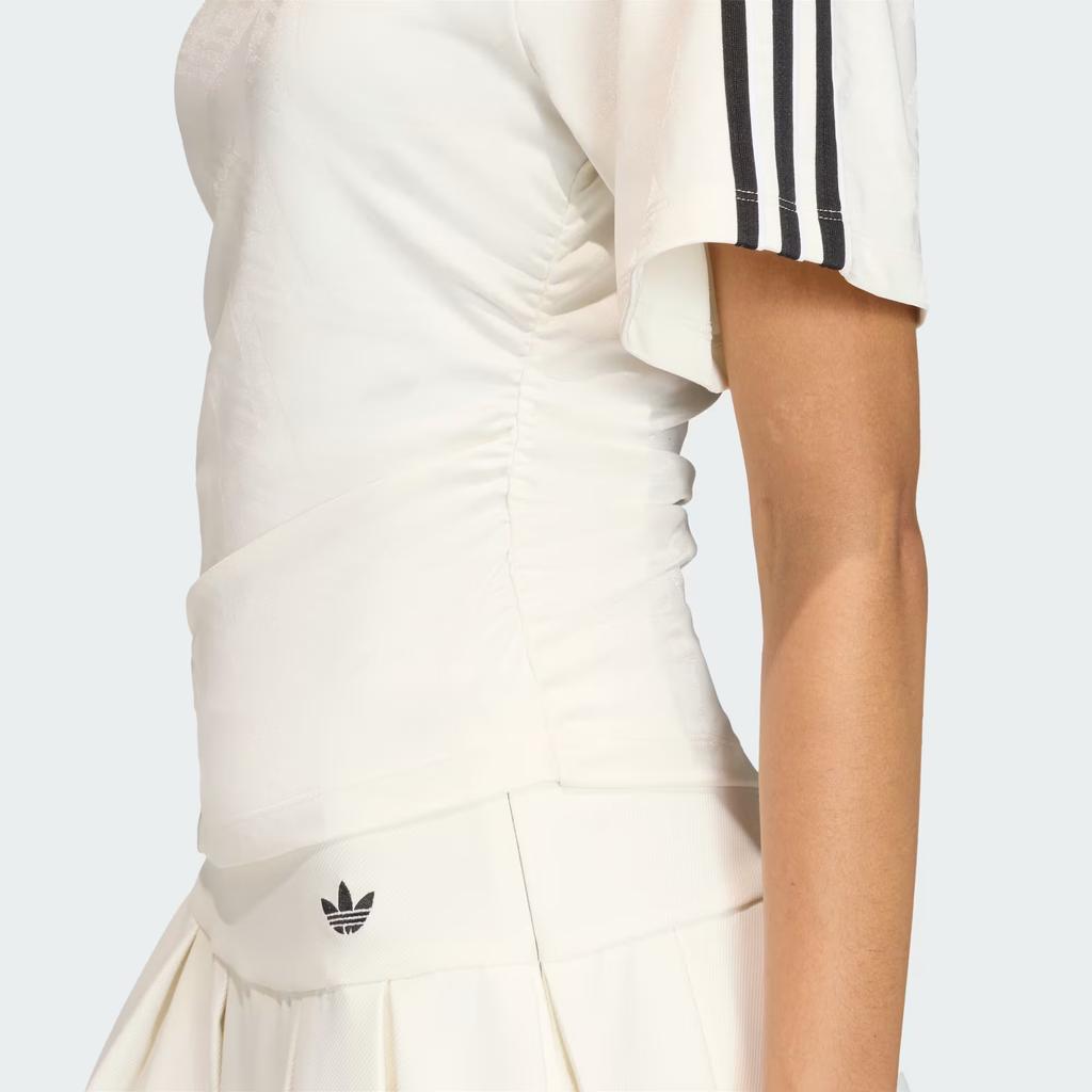 adidas Originals Gerafftes Fußballtrikot V-Ausschnitt Slim Fit Kurzarm Damen Oberteile KC9122