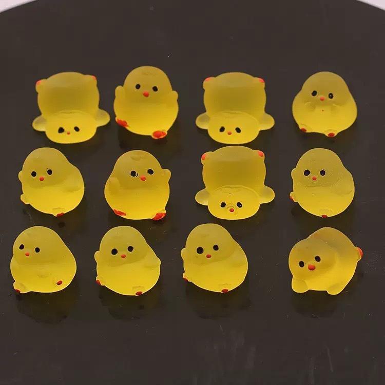 Cartoon Luminous Yellow Chicken Resin DIY Phone Case & Keyring Ornaments Material Pack