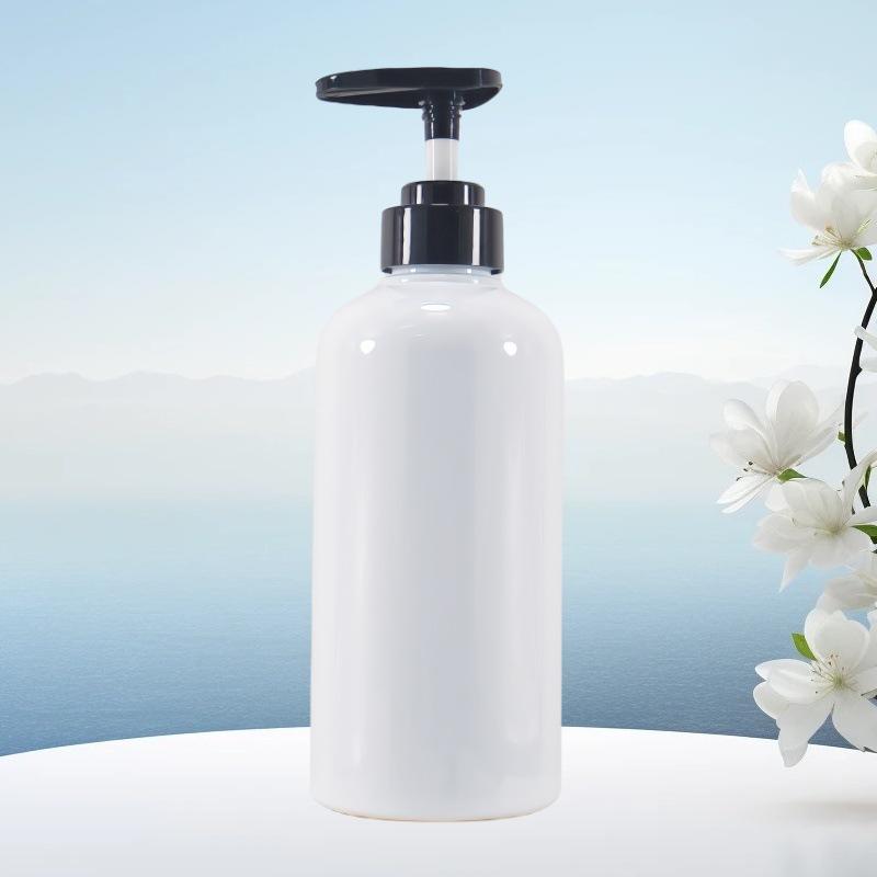 Spot Round Shoulder Thick Wall Lotion and Shampoo Bottle, 300ml/500ml Capacity, for Hotel and Shower Use.
