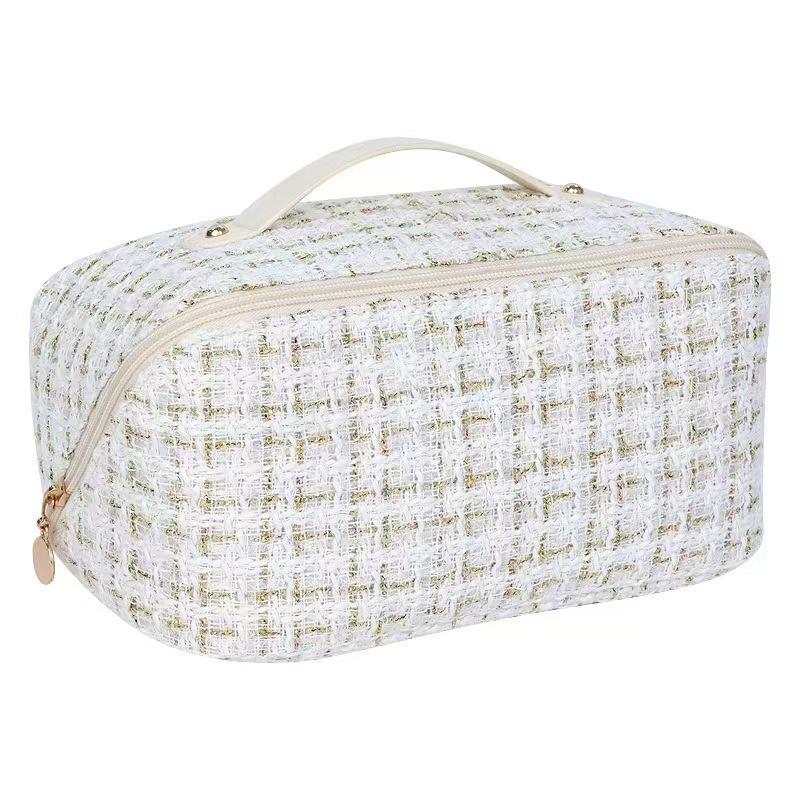 Make-up-Clutch mit hoher Kapazität im koreanischen Stil: Elegante, tragbare und modische Aufbewahrungstasche.