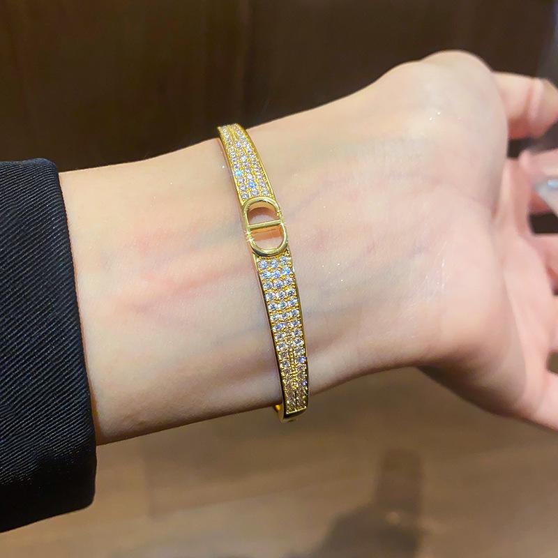 14K Gold-Plated Zircon Starburst Flower Bracelet, Light Luxury Fashion Bangle