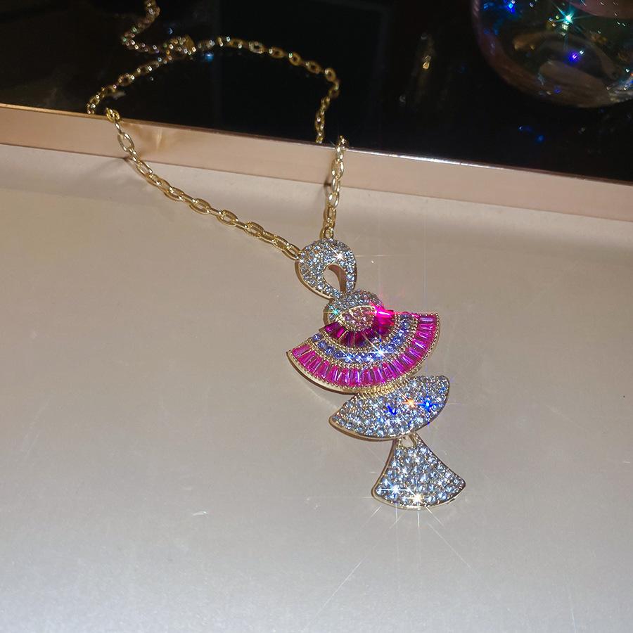 Diamond-encrusted zircon fan-shaped geometric necklace, personality temperament, collarbone necklace