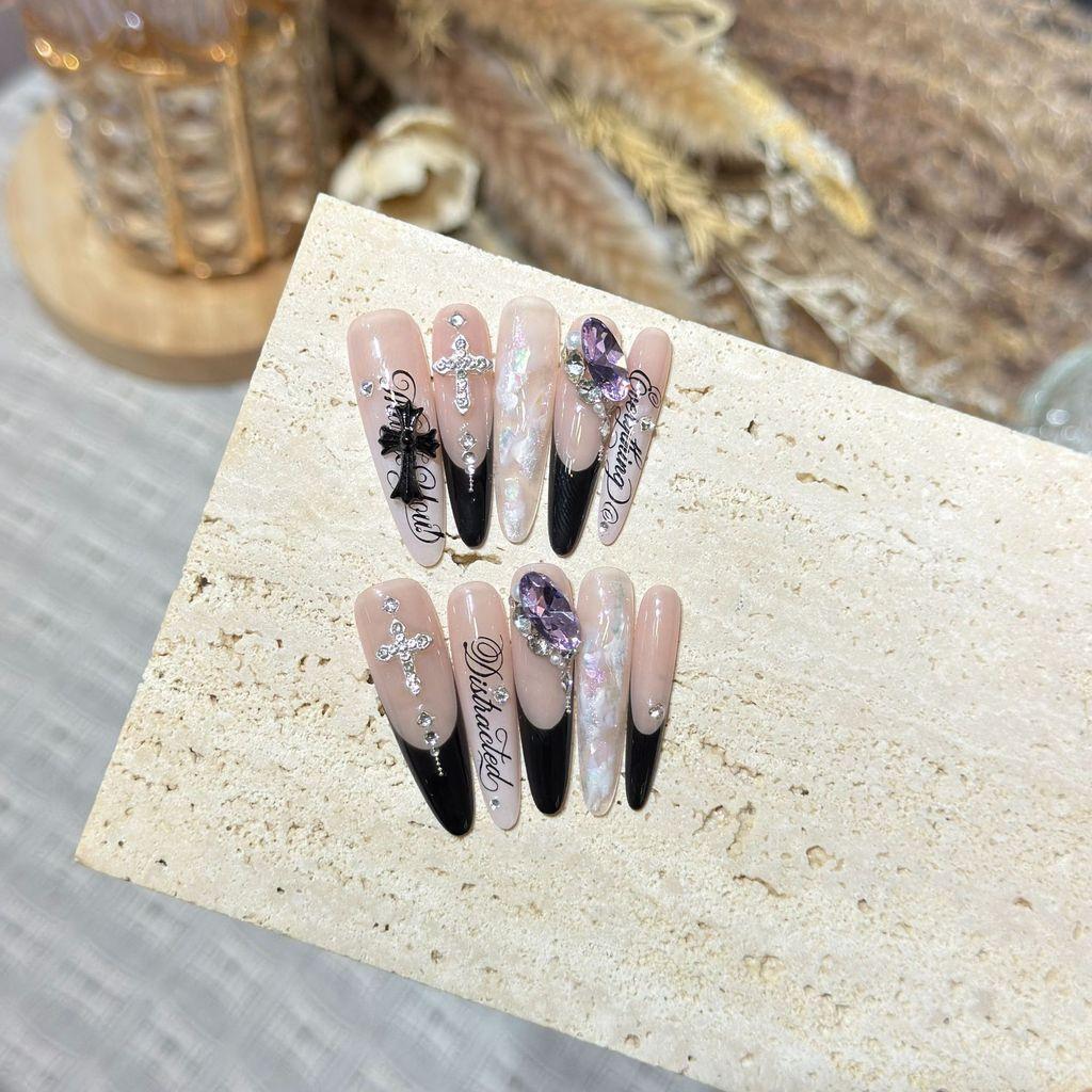 Handmade Press On Nail French Sparkling Nude Hand-painted 3D Glowing Pearl Purple Diamond Long Stiletto Fake Nail Patch Artificial Nail Reusable XS
