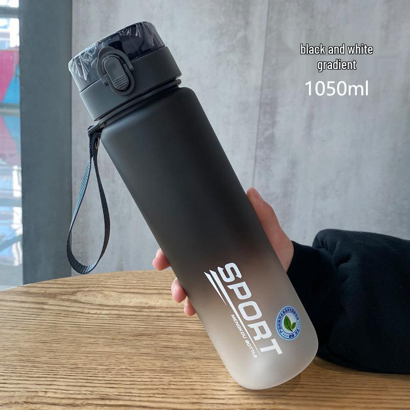 Casino Frosted Sports Water Bottle: Creative Portable Plastic Cup with Lid for Men and Women
