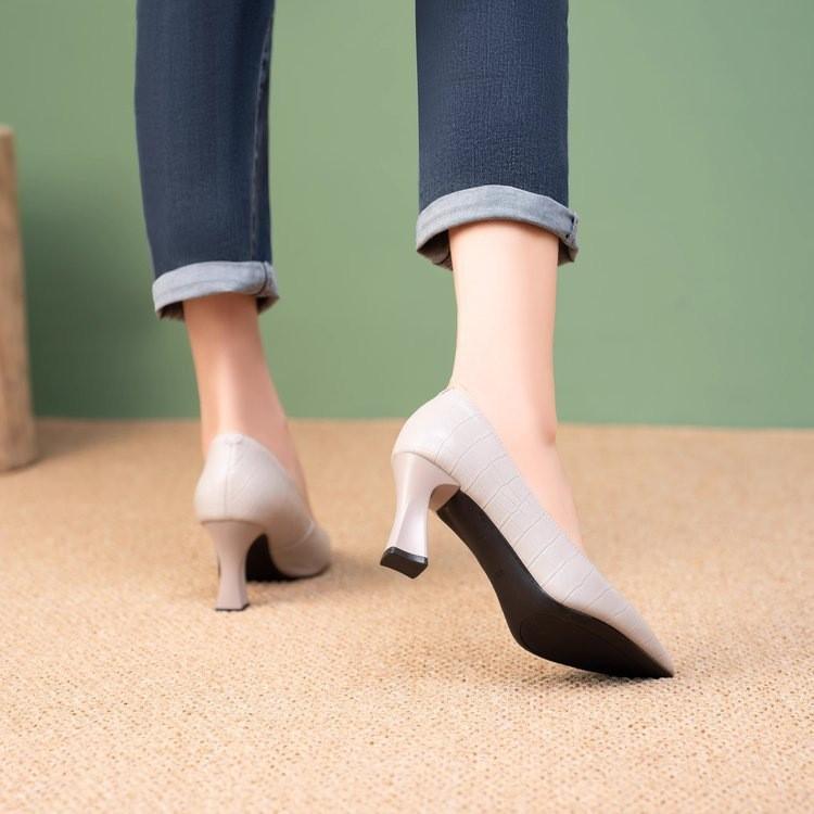 Classic Black Womens Single Shoes With Pu Upper And Rubber Sole For Daily Work