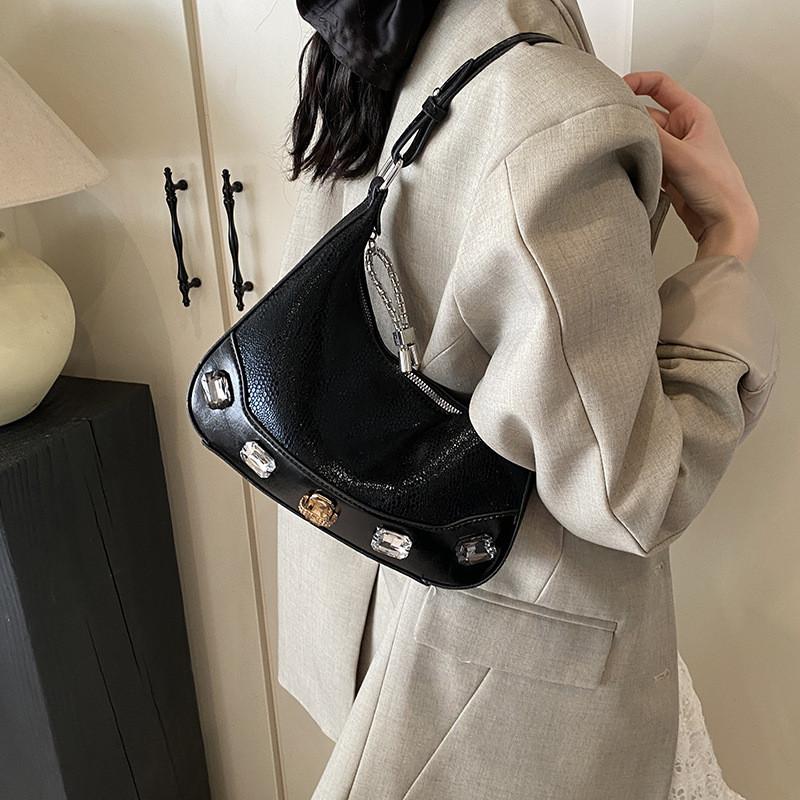 IELGY Ladies One-Shoulder Underarm Bag Texture Cross-Body Dumpling Bag