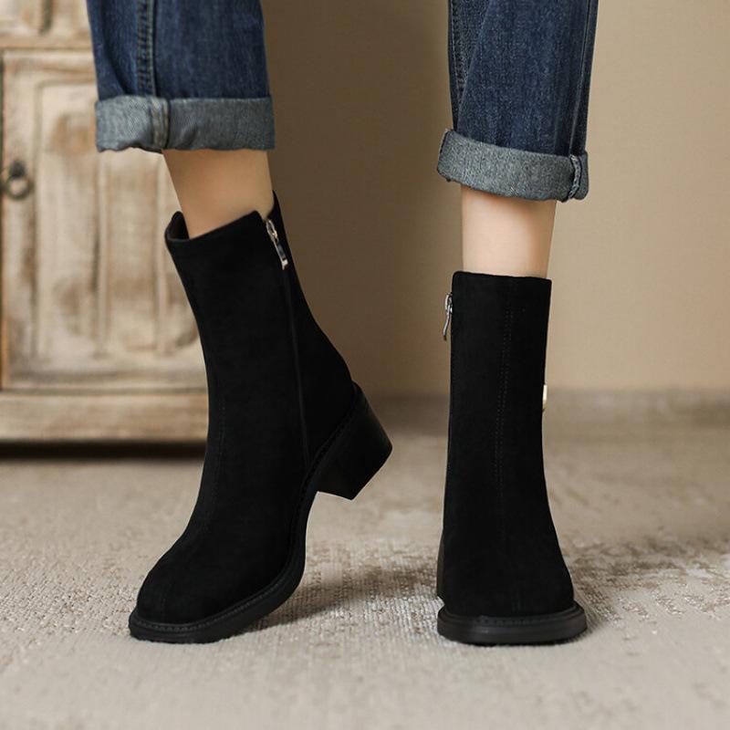 New Autumn and Winter Martin Boots Women's Thick-soled Large-size Leather Boots Square Heel Comfortable Square Heel Medium Boots Korean Version Black