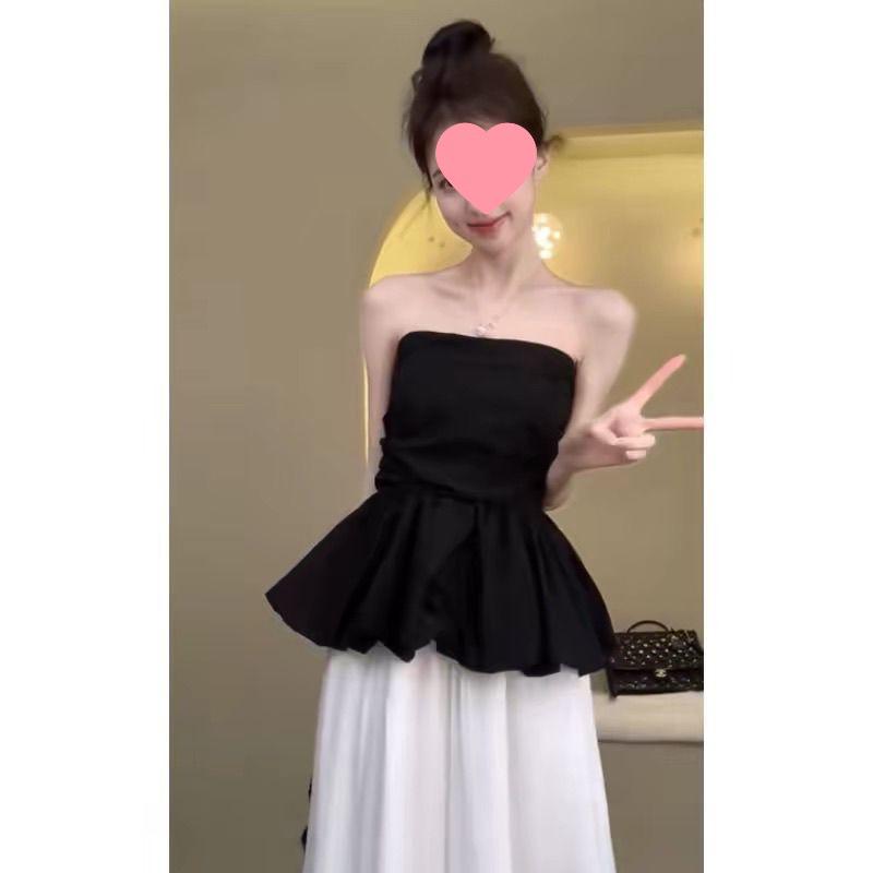 Off-Shoulder French Pleated Bandeau: Cinched Waist, Sweet & Spicy Bud-Shaped Slim-Fit Camisole, New Elegant Summer Design.