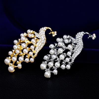 Damen Mädchen Raffinierte Broschen Modisch Hochwertig Weiße Perle Pfau Elegant Funkelnder Strass Brustnadel Anstecknadel