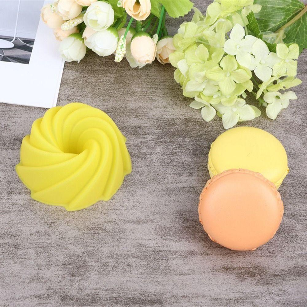 12pcs/set Easy Release Muffin Cups Food Grade Spiral Cake Mold Silicone Swirl Pan  Make Cake