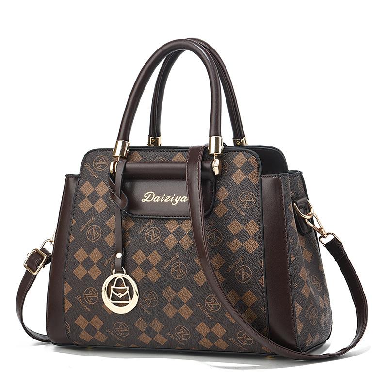 New Autumn and Winter Fashionable and Elegant Gift Handbag with Large Capacity  Single-shoulder Crossbody Bag for Moms and Girls