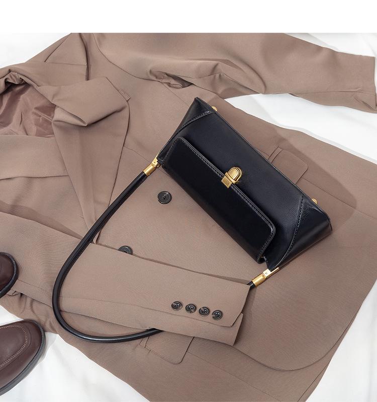 2026 Trendy Women's Large Capacity Baguette Handbag - Chic, Versatile Underarm Style for Commuting