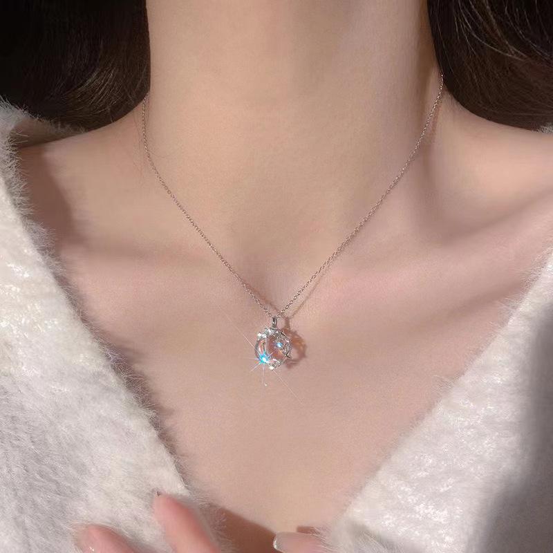 Exquisite Clavicle Chain Elegant Colorful Bow Pendant Necklace for Women Temperament Collar Chain Daily Wear