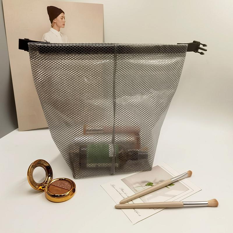 New Water-proof Cosmetics Bag Fashion Travel Large Capacity Toiletries Pouch Portable Swimsuit /make Up Storage Bag