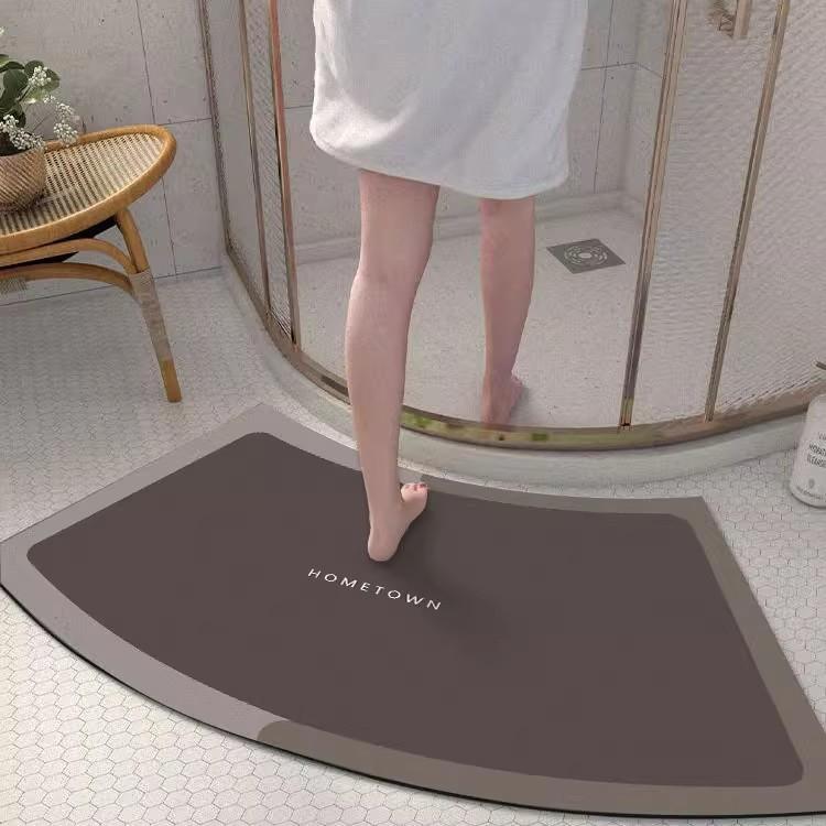 Diatom Mud Floor Mat Arc-shaped Dirt-resistant Anti-slip Mat Household Absorbent Bathroom Floor Mat Bathroom Door Simple Foot Mat