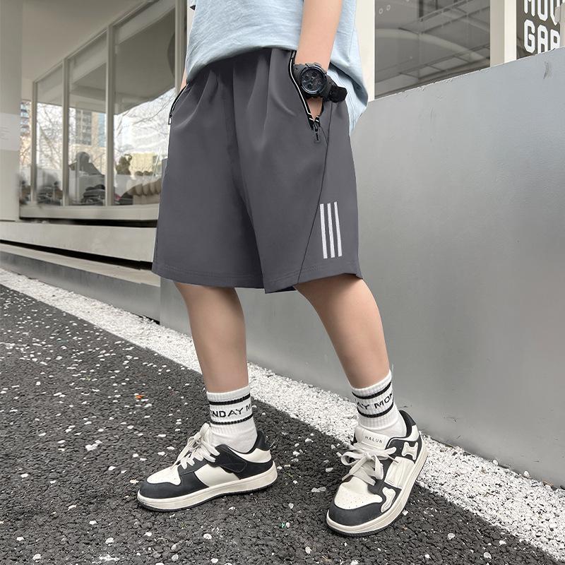 

Boys Ice Silk Quick-Dry Summer Sports Shorts - 2026 New Arrivals for Middle to Older Kids, Thin Outerwear 5-Point Style 140 cm