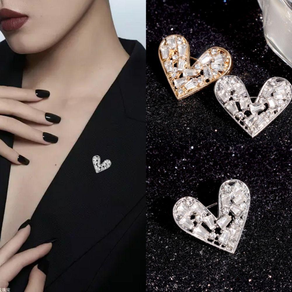 Shiny Heart Brooch Rectangular Hollow Heart Breastpin Fanshin Rhinestone Pin  Women