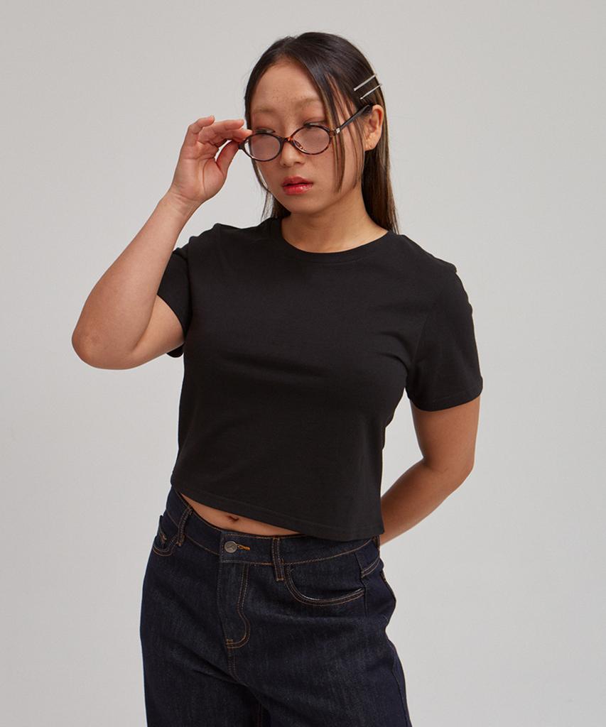 SALON DE YOHN Basic Short Sleeve Crop T_ Black