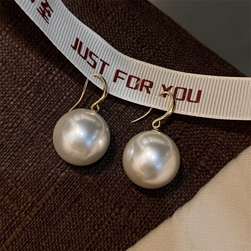 Large Pearl Earrings Woman - Simple and Elegant High-End Pearl Ear Hook - Elegant and Luxurious Retro Earrings