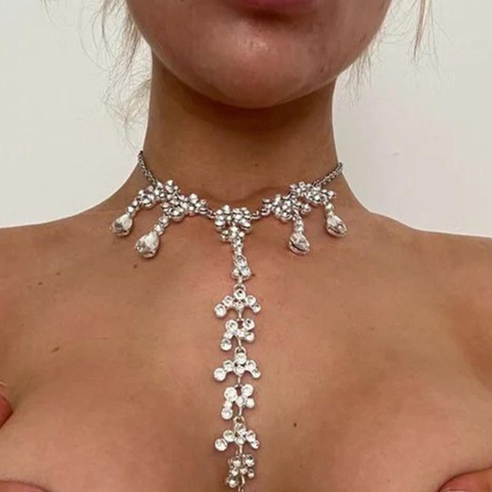 

Rhinestone Teardrop Nipple Chain - Sexy Nightclub Fashion Jewelry for Women золотой