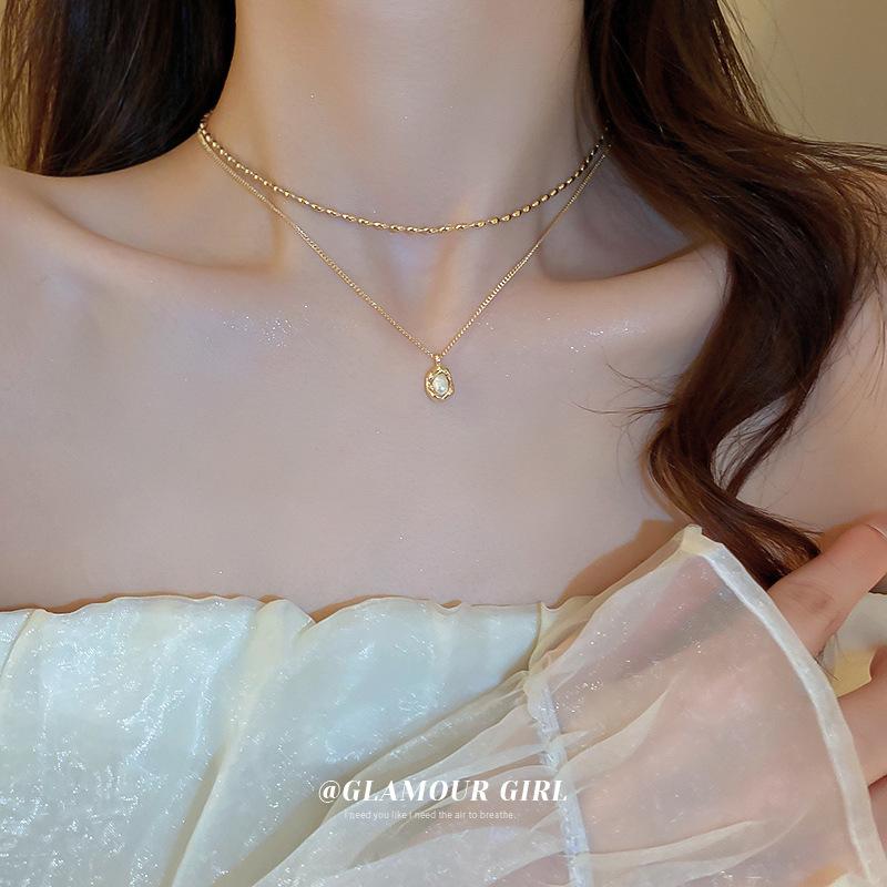 Collana a Clavicola con Nappa di Perle e Farfalla in Stile Coreano