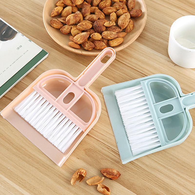 3pcs Set Desktop Mini Broom Dustpan Set Hamster Pet Cleaning Brush Keyboard Brush Plastic Shovel Brush