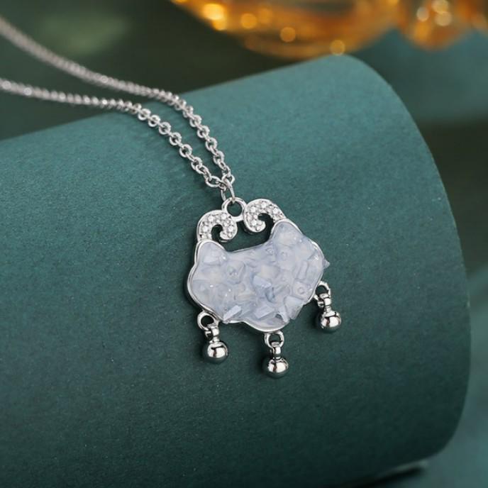 Chinese Ice Island Ruyi Lock Necklace: Women's Auspicious Cloud Pendant Choker, Light Luxury Clavicle Chain