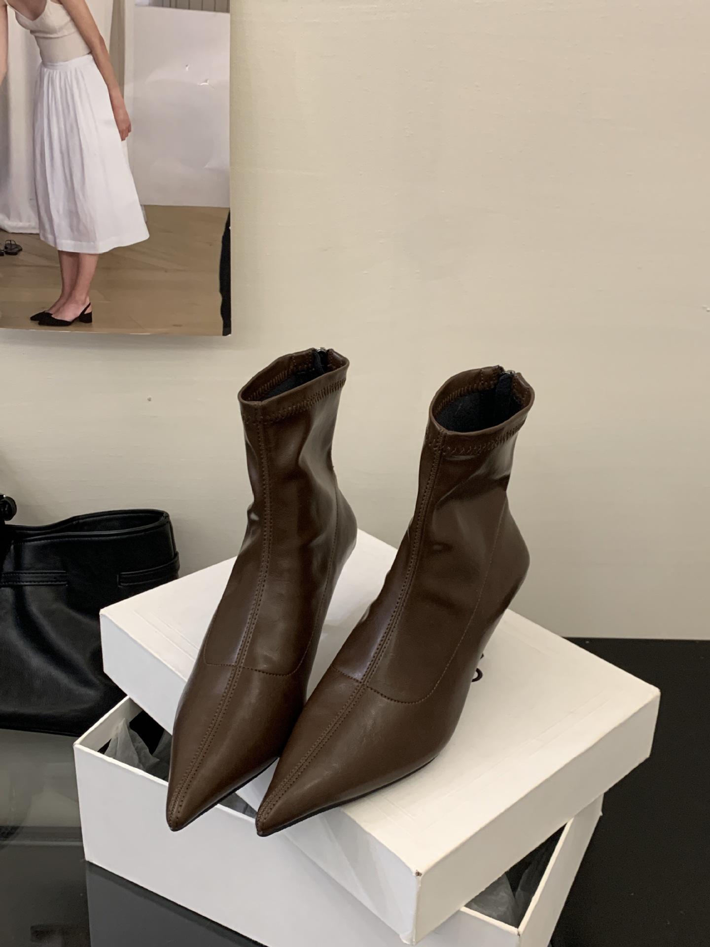 

2025 new autumn and winter pointed head thin heel bottom short boots women s suede thin shoes versatile elastic short boots women 39 темно-коричневого