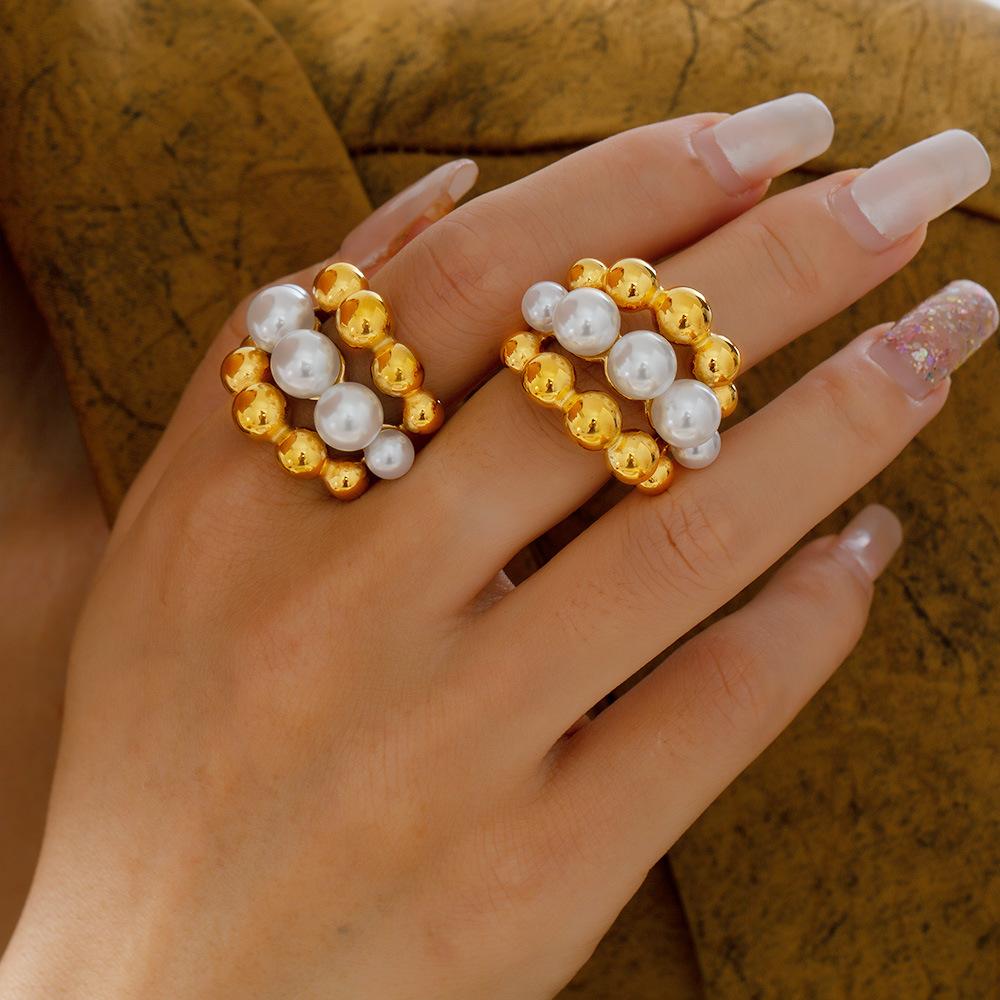 Retro Multi-Layer Splicing Shell Bead Ring Exaggerated High-End Light Luxury Temperament Jewelry Titanium Steel Gold-Plated