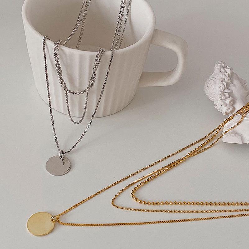 Trend disc multi-layer stacked wind chain pendant necklace, sweet and cool wind three-layer collarbone chain
