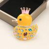 Sparkling Crystal Duck Brooch Rhinestones Decoration Lapel Pin Lightweight Jewelry for Fashionable Occasions Wear