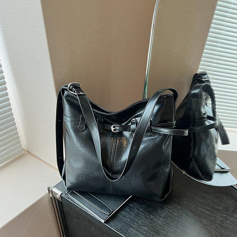 Popular Bags Women's New Retro Fashion Shoulder Underarm Bag Large Capacity Shoulder Tote Oblique Span Bag