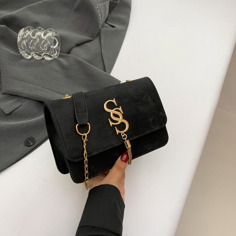 

Простая повседневная маленькая квадратная сумка 2024 года, летняя ретро-повседневная модная сумка-мессенджер, женская новая модная тенденция, сумка через плечо чёрный