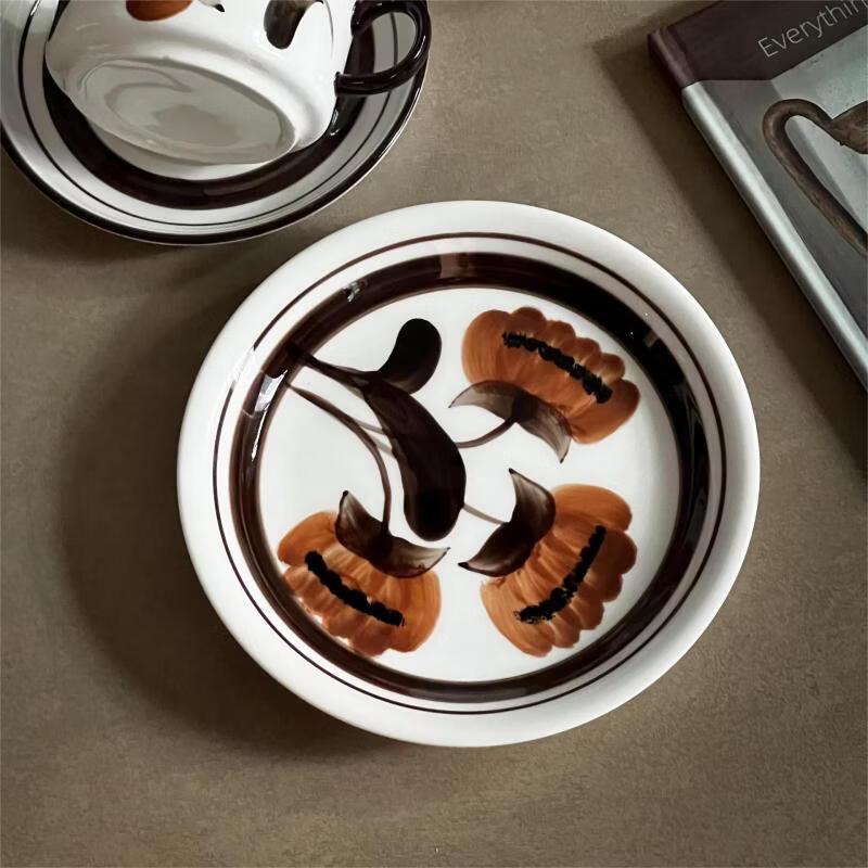 Ruhan Hand-Painted Floral Ceramic Dessert Plate