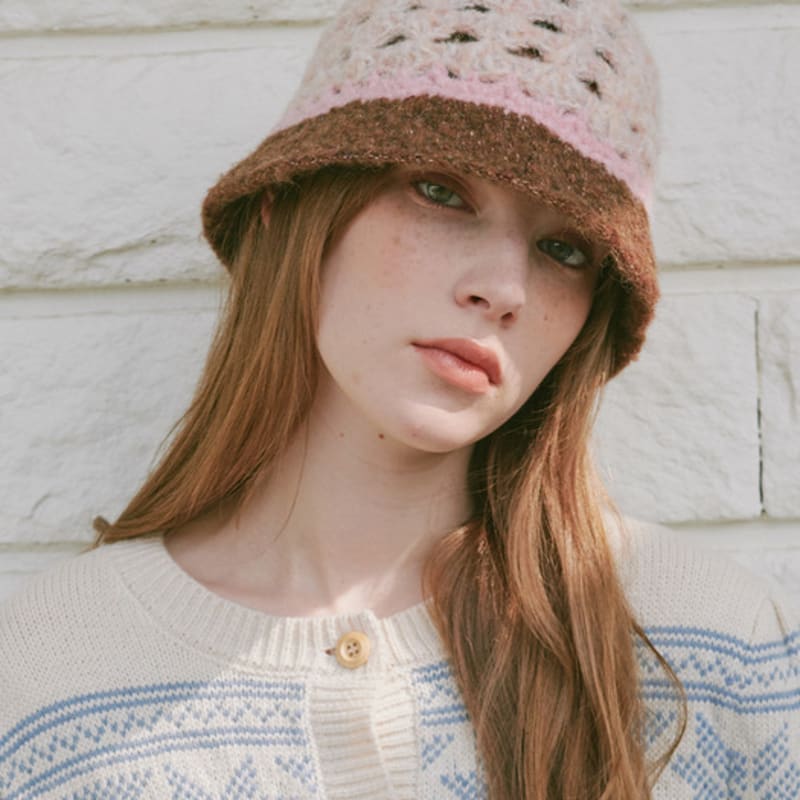 

ALLINCOMPLETE Shell Crochet Hat (2 Colors) Pink & Brown (Shell Crochet)