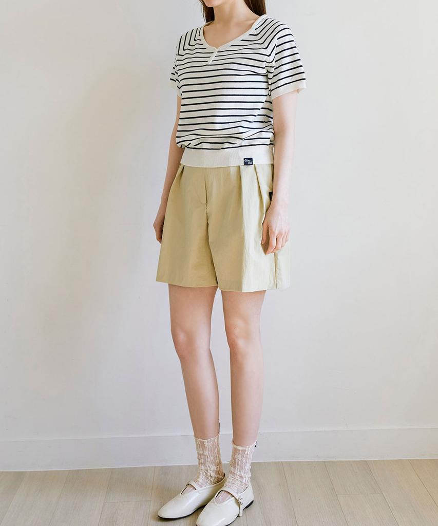 SLOWLOLLI Pintuck Short Pants - Beige