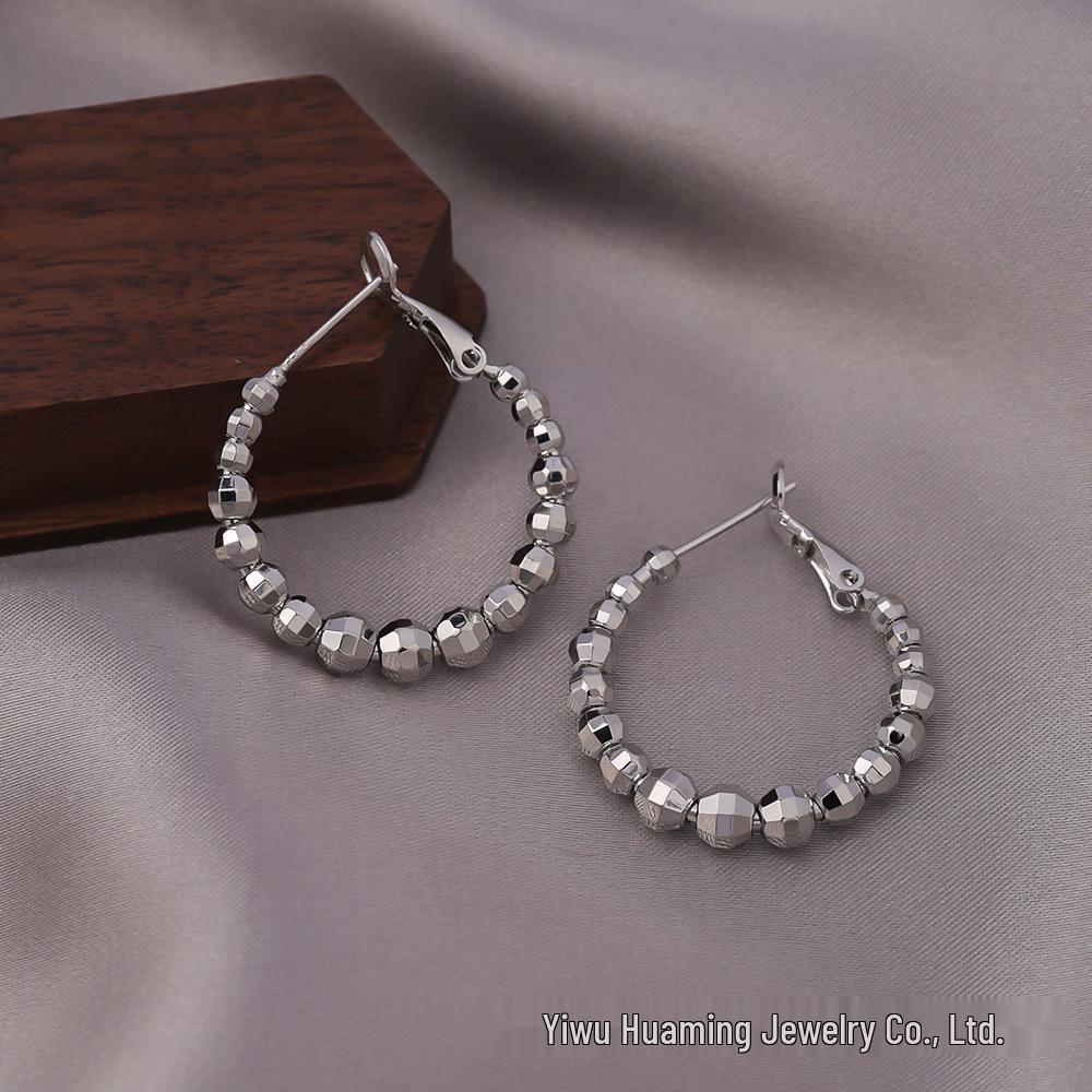 Silver Needle Circle Earrings, Fashionable High-End Copper Ear Hoops, Light Luxury, Versatile Jewelry Accessory.