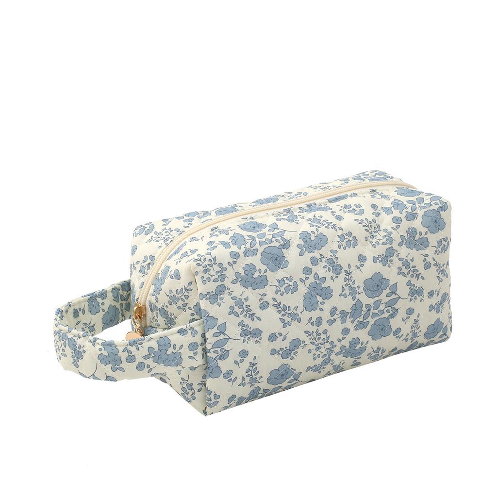 Floral Print Quilted Makeup Bag Large Capacity Cute Toiletry Pouch for Travel Ins Fashion Cosmetic Organizer for Women Girls