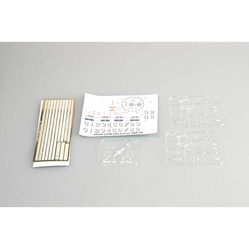 Trumpeter 1/350 USS DDG-82 Lassen Plastic Model