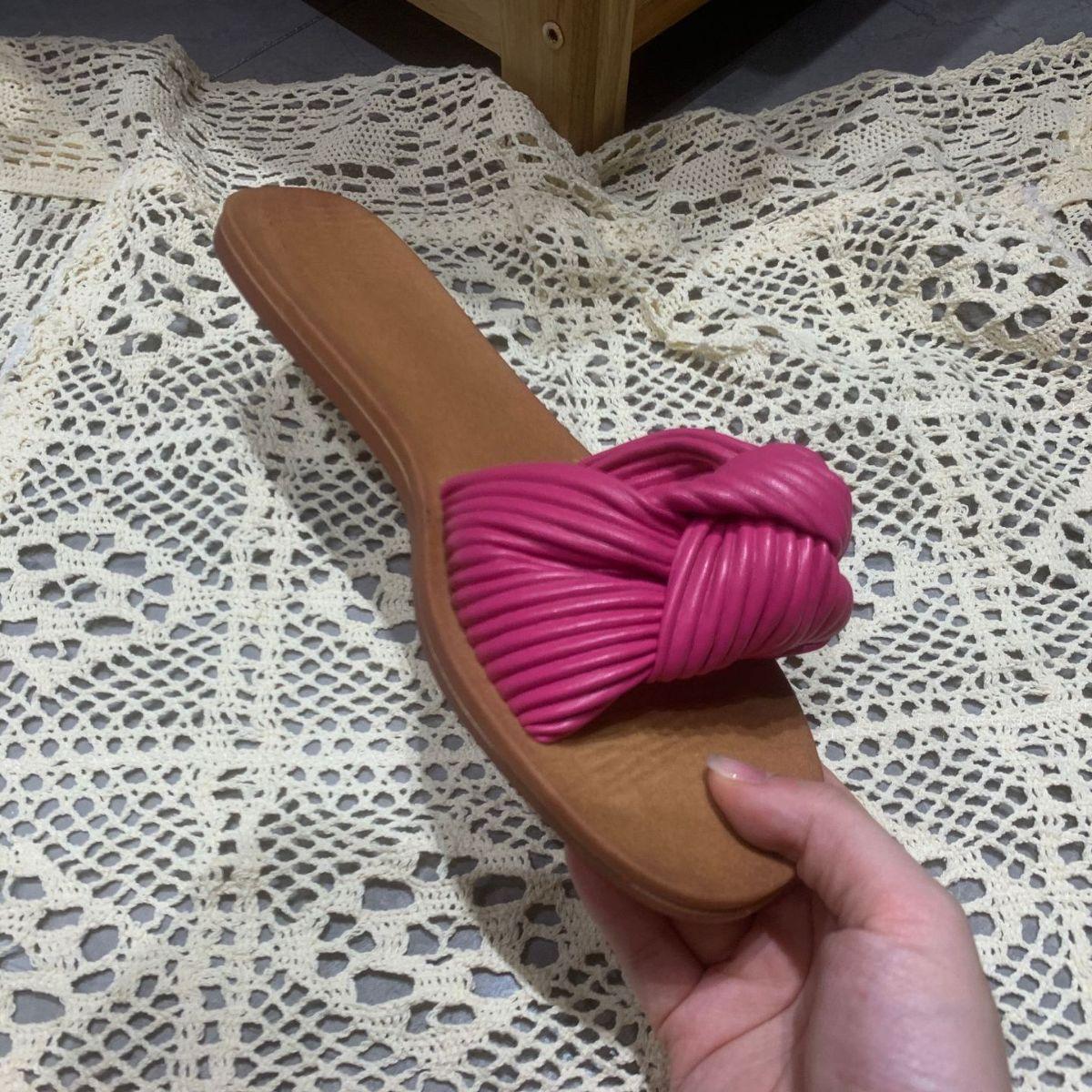 

Женские тапочки, летние, новые, сандалии с одним словом, легкие, для улицы, повседневная пляжная женская обувь, домашние сандалии 40 красный