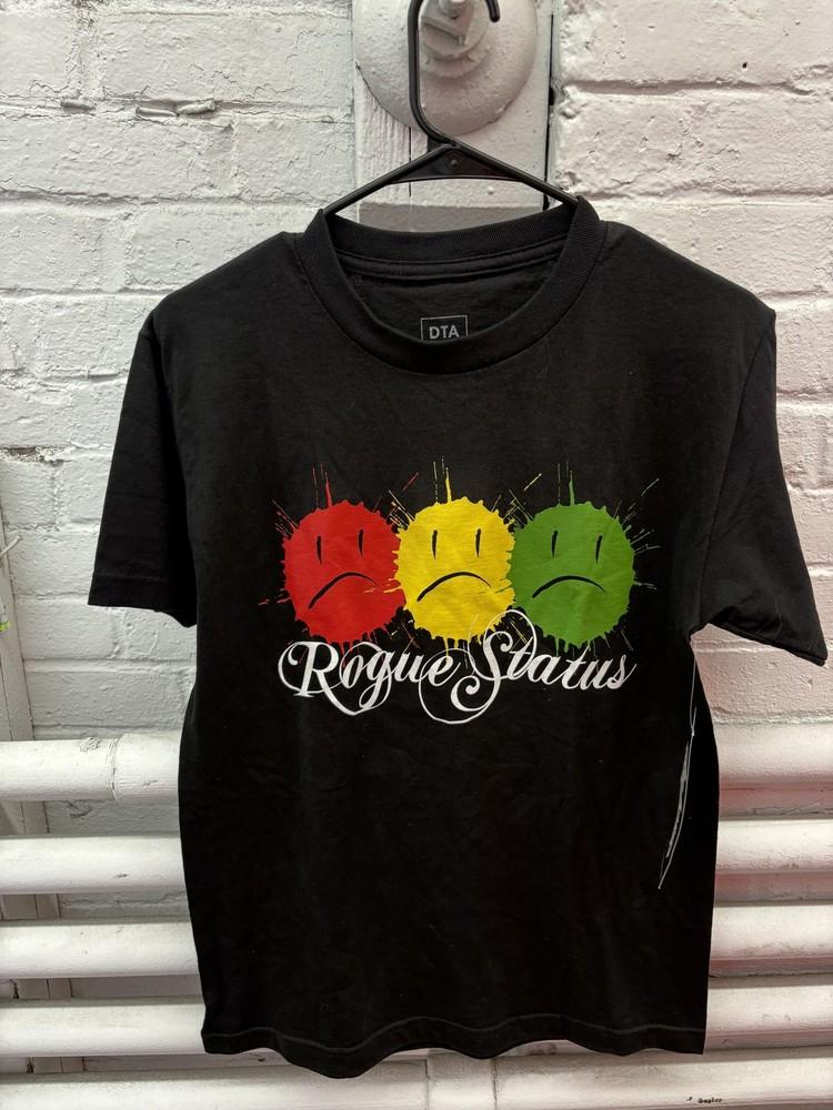 

DTA Rogue Status Shirt Mens Small Black Rasta Graphic Tee Red Yellow Green Faces Unisex T-Shirt S