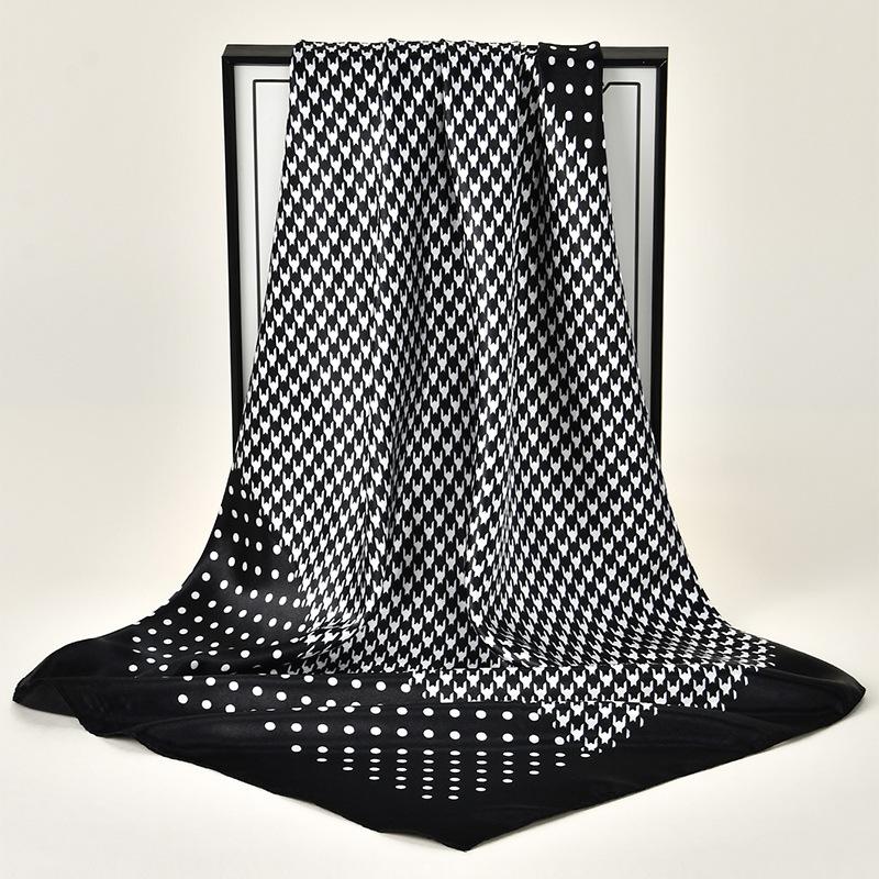 Luxury Brand Paisley Print Square Scarf Women Soft Satin Shawls Neckerchief Wrap Scarves Bandana Hair Hjiab