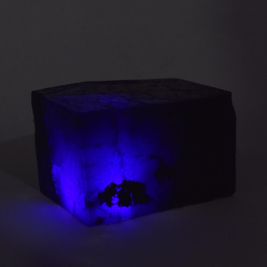 Natural Blue Tanzanite Loose Gemstone 474.90 ct Rough Uncut for Lapidary and Gem Collections