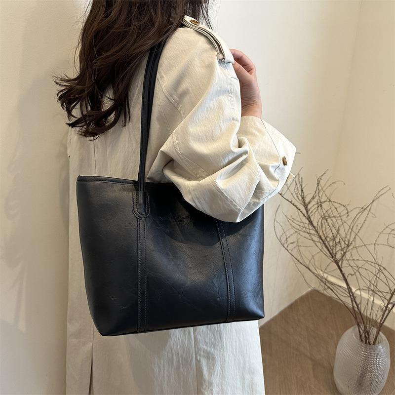 Vintage Tote Bag Large Capacity Bag Women's Shoulder Bag Premium Texture Work Commuter Bag