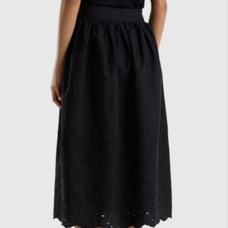 Benetton Gelochter bestickter Rock 3s 46azd001j